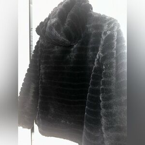 Faux Fur Hooded Zip Jacket – Sporty Luxe Winter Layer